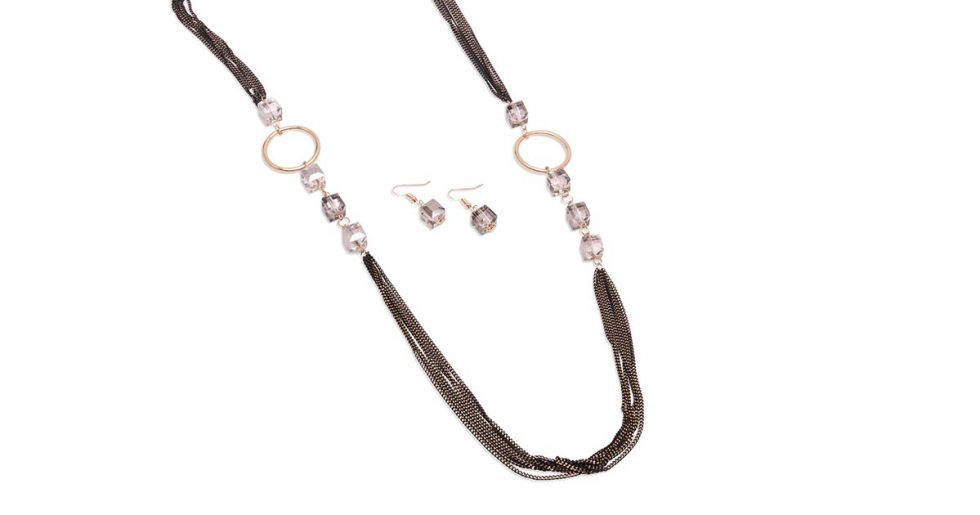 The 11 Best Backgrounds For Jewelry Photography In 2022