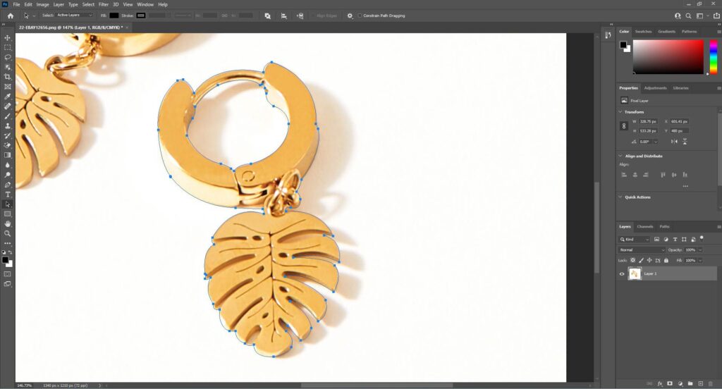Image showing steps to create a leaf-shaped earring in Photoshop, focusing on drawing a clipping path with the Pen tool.
